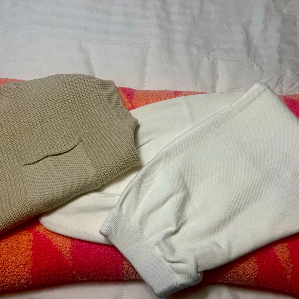 Two pice “sweater” set.  On trend. Super cute. Runs fairly large